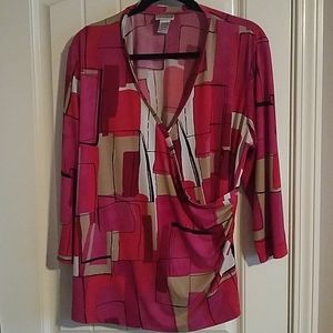 Chicos size 3 fuchsia wrap top with side ruching.